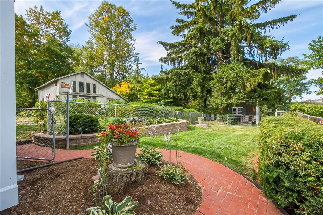 7837 Jay Street, Williamson, New York 14589, Williamson, New York 14589, 3 Bedrooms Bedrooms, 10 Rooms Rooms,2 BathroomsBathrooms,Residential,For Sale,7837 Jay Street, Williamson, New York 14589,0,R1638861