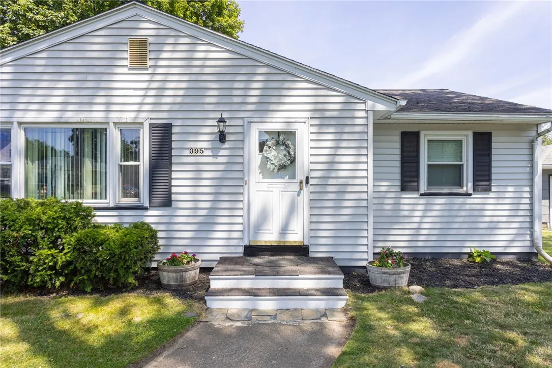 395 Liberty Avenue, Irondequoit, New York 14622, Irondequoit, New York 14622, 2 Bedrooms Bedrooms, 4 Rooms Rooms,1 BathroomBathrooms,Residential,For Sale,395 Liberty Avenue, Irondequoit, New York 14622,0,R1635405