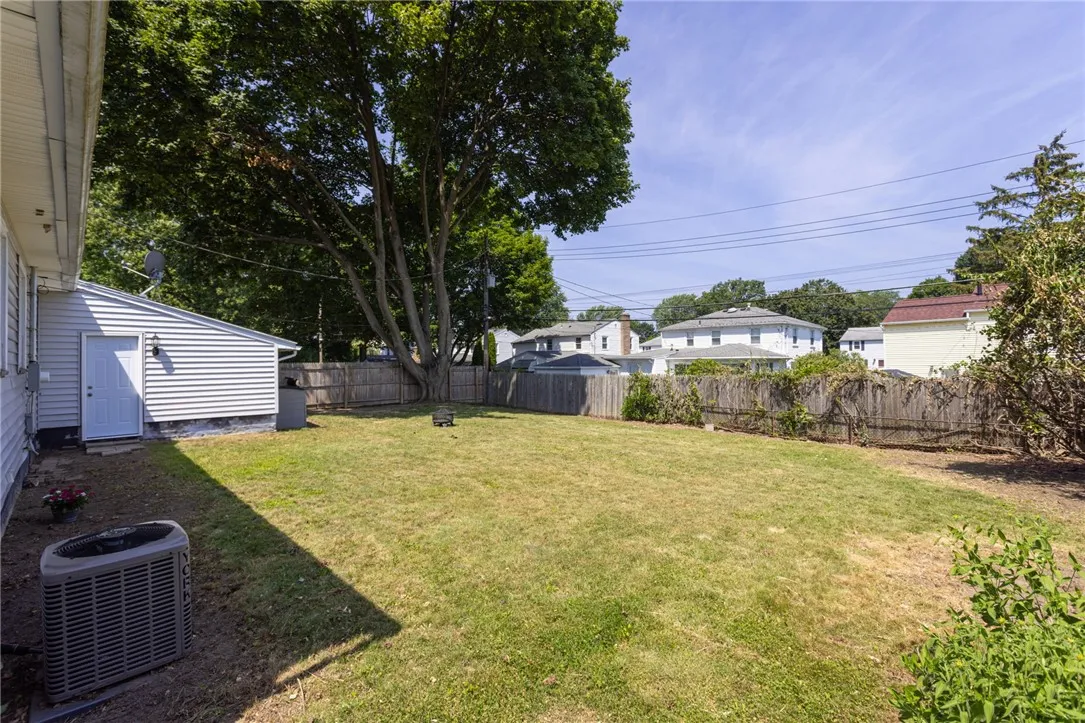 395 Liberty Avenue, Irondequoit, New York 14622, Irondequoit, New York 14622, 2 Bedrooms Bedrooms, 4 Rooms Rooms,1 BathroomBathrooms,Residential,For Sale,395 Liberty Avenue, Irondequoit, New York 14622,0,R1635405