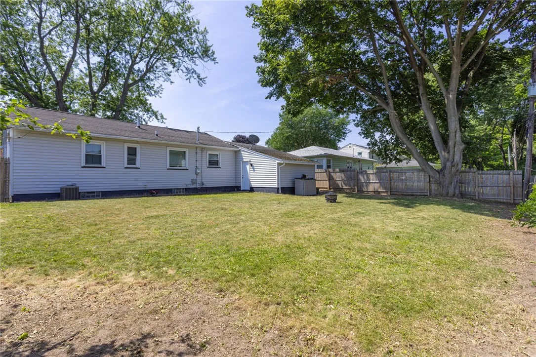 395 Liberty Avenue, Irondequoit, New York 14622, Irondequoit, New York 14622, 2 Bedrooms Bedrooms, 4 Rooms Rooms,1 BathroomBathrooms,Residential,For Sale,395 Liberty Avenue, Irondequoit, New York 14622,0,R1635405