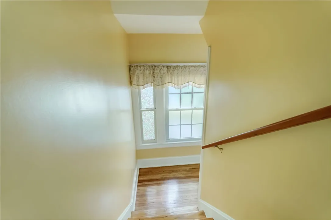 359 Wellington Avenue, Rochester, New York 14619, Rochester, New York 14619, 4 Bedrooms Bedrooms, 9 Rooms Rooms,2 BathroomsBathrooms,Residential,For Sale,359 Wellington Avenue, Rochester, New York 14619,0,R1638368
