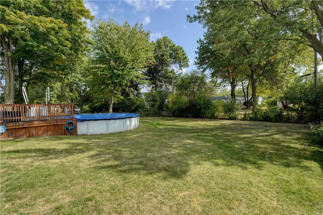 27 Country Gables Circle, Gates, New York 14606, Gates, New York 14606, 3 Bedrooms Bedrooms, 6 Rooms Rooms,2 BathroomsBathrooms,Residential,For Sale,27 Country Gables Circle, Gates, New York 14606,0,R1638066