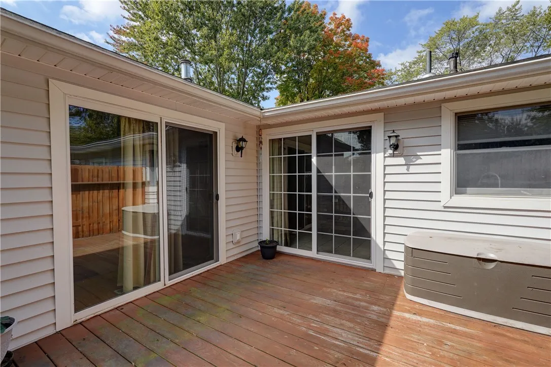 27 Country Gables Circle, Gates, New York 14606, Gates, New York 14606, 3 Bedrooms Bedrooms, 6 Rooms Rooms,2 BathroomsBathrooms,Residential,For Sale,27 Country Gables Circle, Gates, New York 14606,0,R1638066