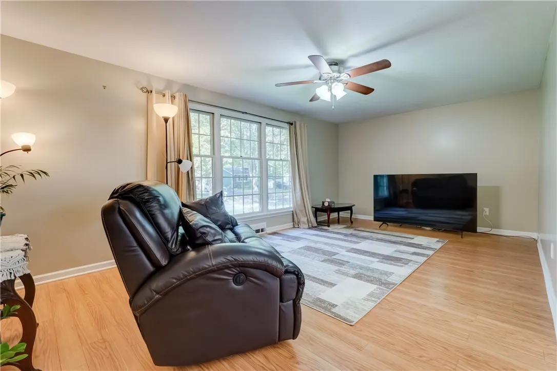 27 Country Gables Circle, Gates, New York 14606, Gates, New York 14606, 3 Bedrooms Bedrooms, 6 Rooms Rooms,2 BathroomsBathrooms,Residential,For Sale,27 Country Gables Circle, Gates, New York 14606,0,R1638066