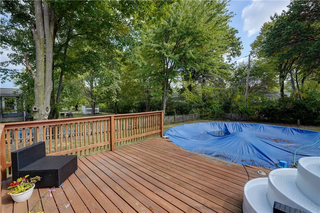 27 Country Gables Circle, Gates, New York 14606, Gates, New York 14606, 3 Bedrooms Bedrooms, 6 Rooms Rooms,2 BathroomsBathrooms,Residential,For Sale,27 Country Gables Circle, Gates, New York 14606,0,R1638066