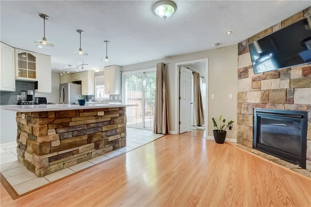 27 Country Gables Circle, Gates, New York 14606, Gates, New York 14606, 3 Bedrooms Bedrooms, 6 Rooms Rooms,2 BathroomsBathrooms,Residential,For Sale,27 Country Gables Circle, Gates, New York 14606,0,R1638066