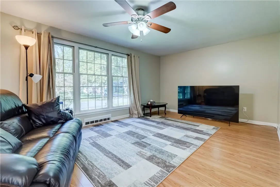27 Country Gables Circle, Gates, New York 14606, Gates, New York 14606, 3 Bedrooms Bedrooms, 6 Rooms Rooms,2 BathroomsBathrooms,Residential,For Sale,27 Country Gables Circle, Gates, New York 14606,0,R1638066