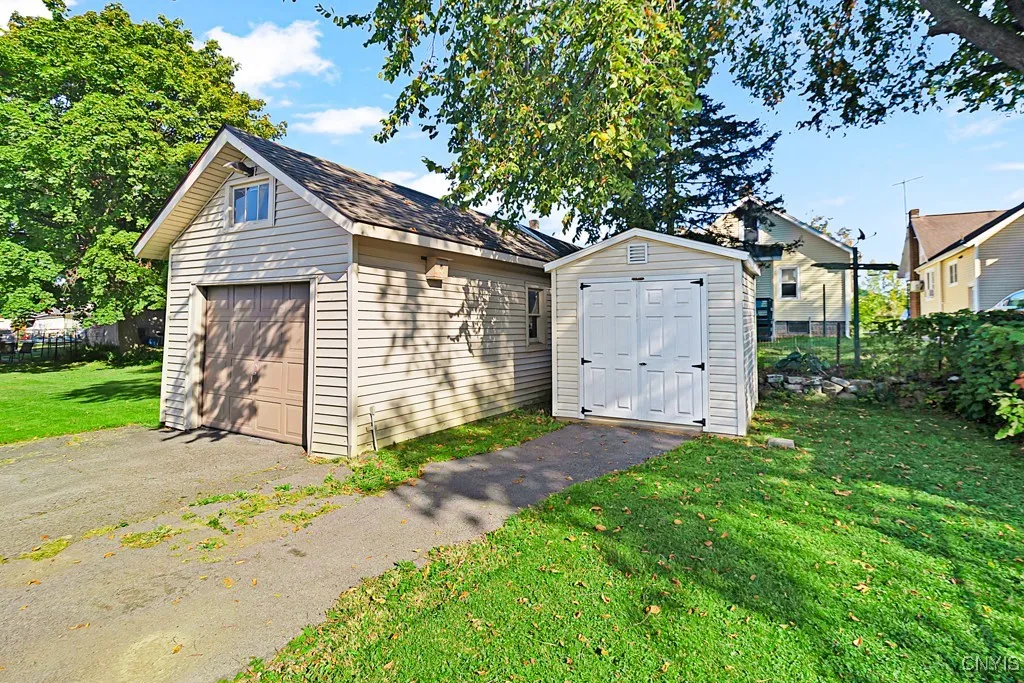 1407 Downer Avenue, Utica, New York 13502, Utica, New York 13502, 4 Bedrooms Bedrooms, 7 Rooms Rooms,1 BathroomBathrooms,Residential,For Sale,1407 Downer Avenue, Utica, New York 13502,0,S1638089