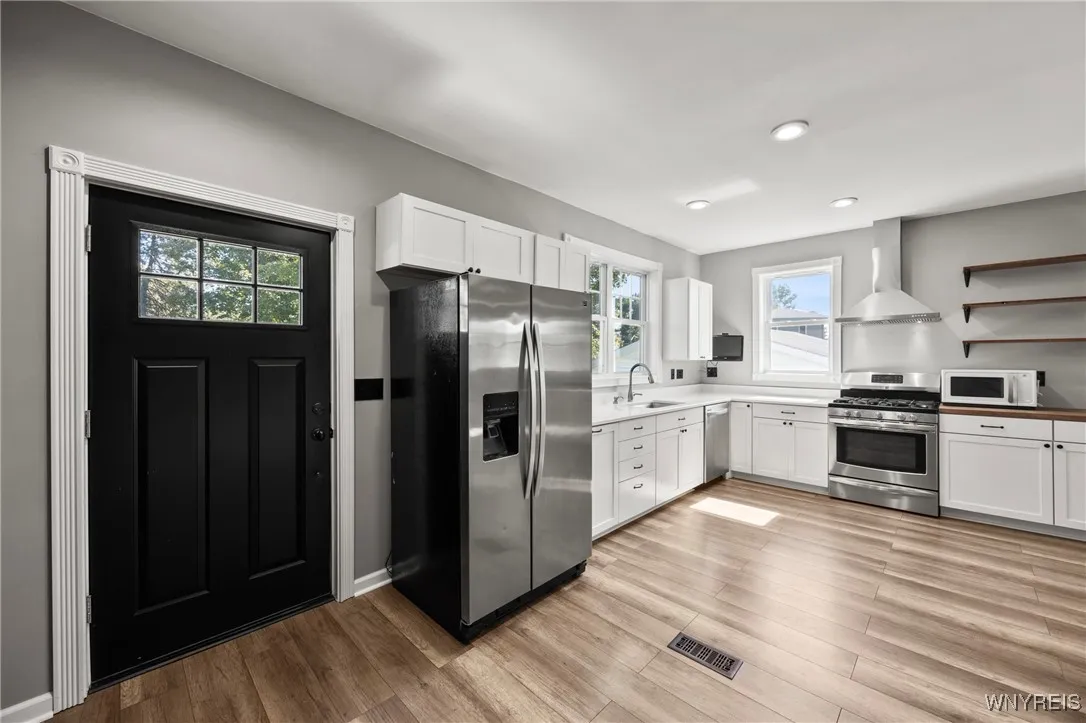 7 West Railroad Street, Castile, New York 14427, Castile, New York 14427, 3 Bedrooms Bedrooms, 6 Rooms Rooms,1 BathroomBathrooms,Residential,For Sale,7 West Railroad Street, Castile, New York 14427,0,B1637543