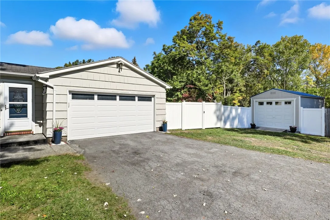3054 Clinton Avenue South, Brighton, New York 1462, Brighton, New York 14623, 4 Bedrooms Bedrooms, 8 Rooms Rooms,3 BathroomsBathrooms,Residential,For Sale,3054 Clinton Avenue South, Brighton, New York 1462,0,R1637323