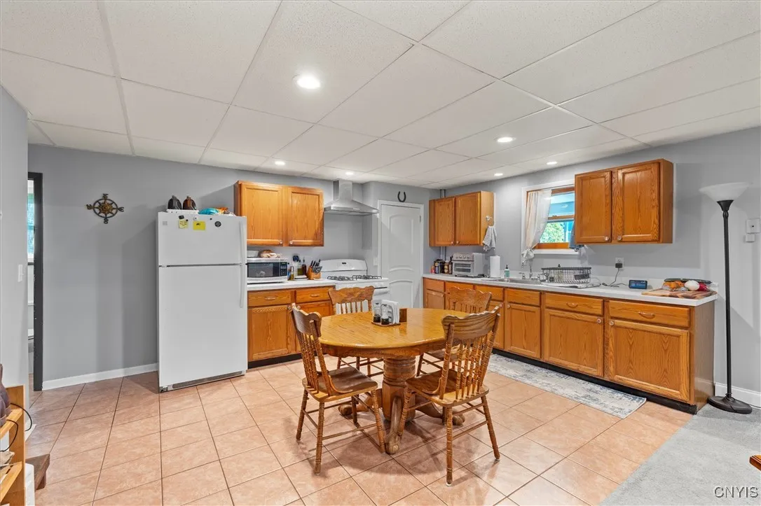 9157 Beach Road, Cicero, New York 13029, Cicero, New York 13029, 5 Bedrooms Bedrooms, 10 Rooms Rooms,2 BathroomsBathrooms,Residential,For Sale,9157 Beach Road, Cicero, New York 13029,0,S1638899