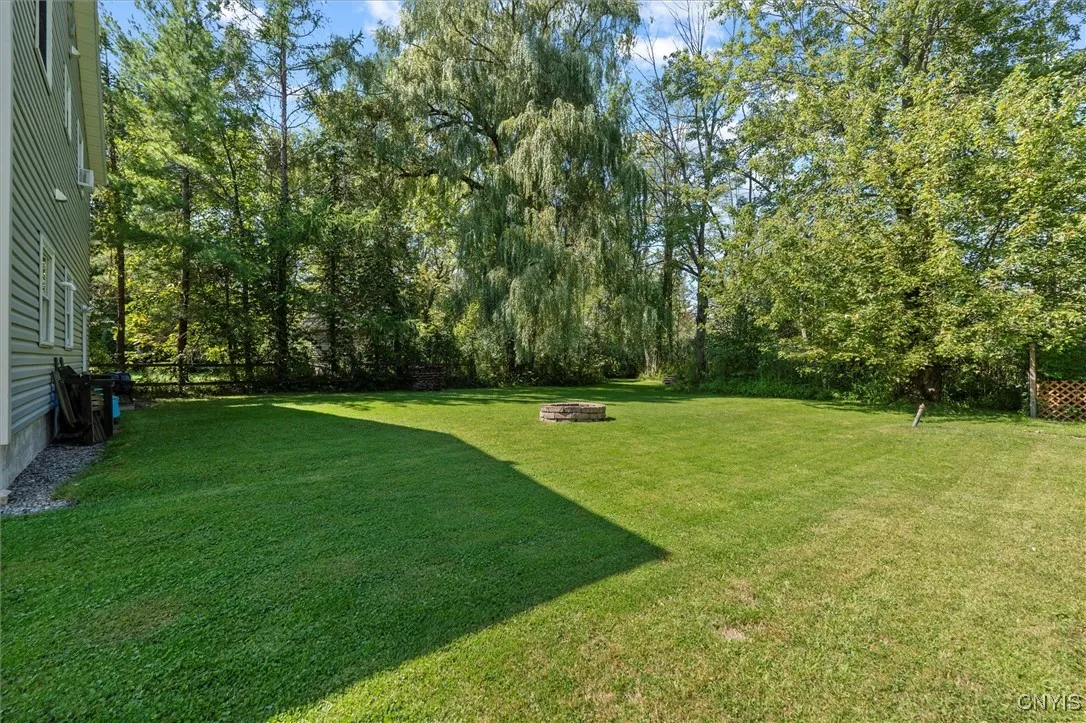 9157 Beach Road, Cicero, New York 13029, Cicero, New York 13029, 5 Bedrooms Bedrooms, 10 Rooms Rooms,2 BathroomsBathrooms,Residential,For Sale,9157 Beach Road, Cicero, New York 13029,0,S1638899