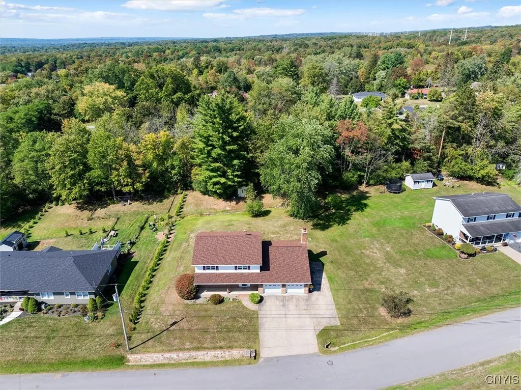 5397 Summerset, Deerfield, New York 13502, Deerfield, New York 13502, 4 Bedrooms Bedrooms, 9 Rooms Rooms,2 BathroomsBathrooms,Residential,For Sale,5397 Summerset, Deerfield, New York 13502,0,S1638174