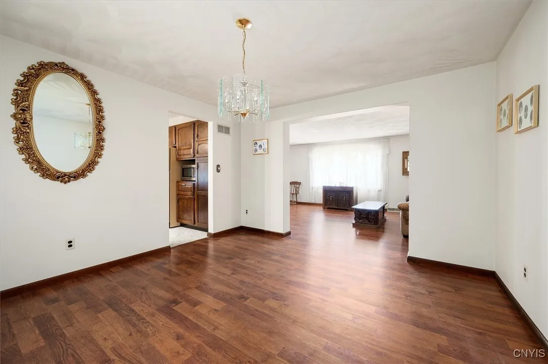 5397 Summerset, Deerfield, New York 13502, Deerfield, New York 13502, 4 Bedrooms Bedrooms, 9 Rooms Rooms,2 BathroomsBathrooms,Residential,For Sale,5397 Summerset, Deerfield, New York 13502,0,S1638174