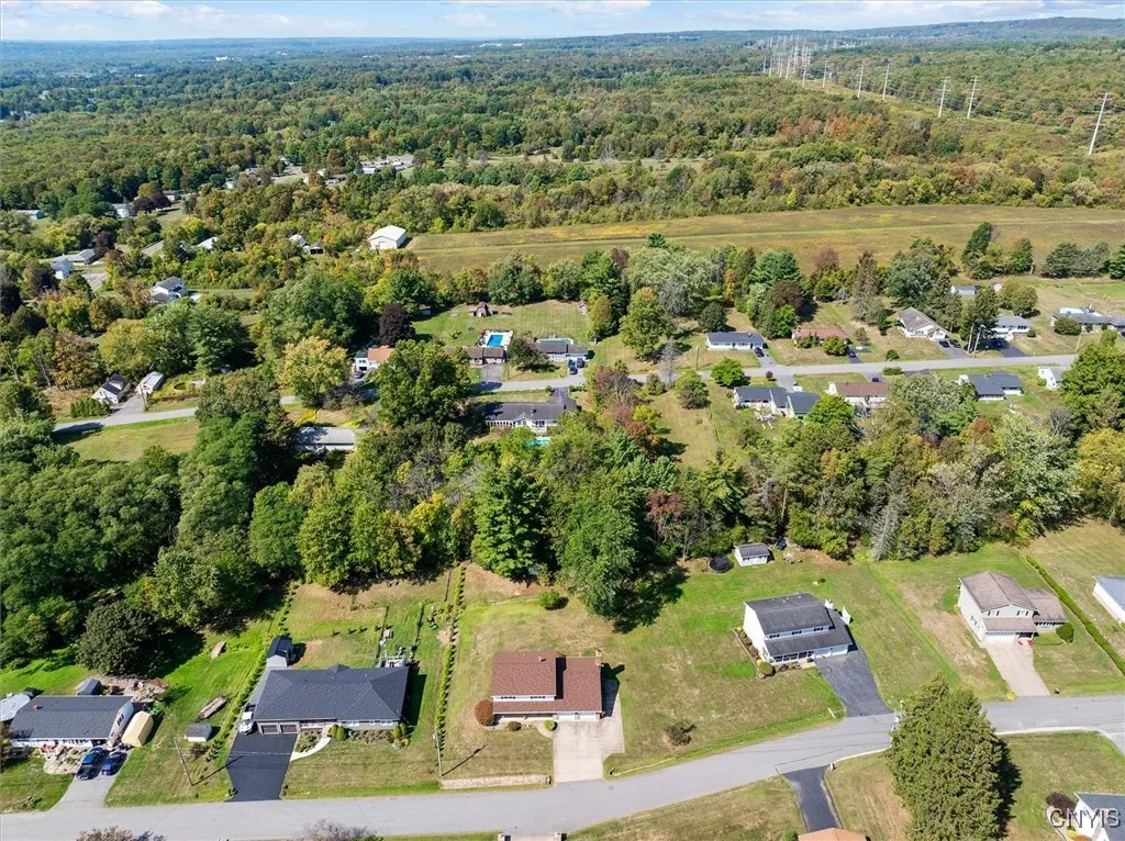 5397 Summerset, Deerfield, New York 13502, Deerfield, New York 13502, 4 Bedrooms Bedrooms, 9 Rooms Rooms,2 BathroomsBathrooms,Residential,For Sale,5397 Summerset, Deerfield, New York 13502,0,S1638174