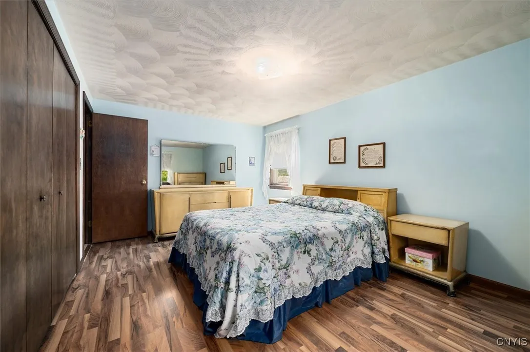 5397 Summerset, Deerfield, New York 13502, Deerfield, New York 13502, 4 Bedrooms Bedrooms, 9 Rooms Rooms,2 BathroomsBathrooms,Residential,For Sale,5397 Summerset, Deerfield, New York 13502,0,S1638174