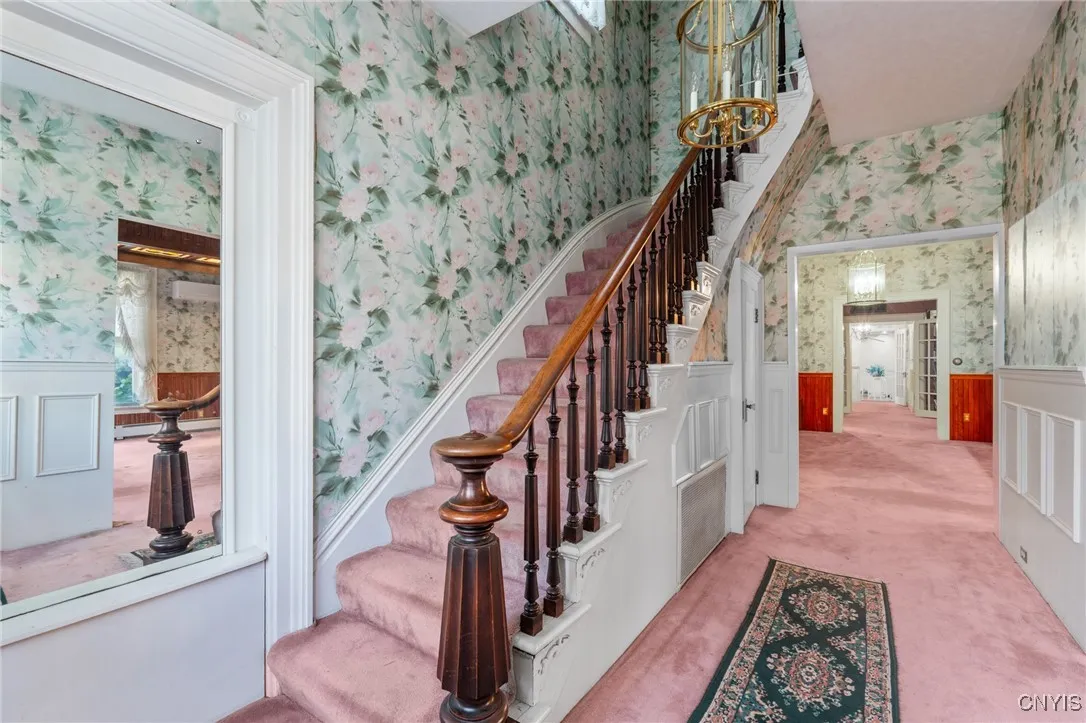 179 Main Street, Whitestown, New York 13492, Whitestown, New York 13492, 5 Bedrooms Bedrooms, 21 Rooms Rooms,3 BathroomsBathrooms,Residential,For Sale,179 Main Street, Whitestown, New York 13492,0,S1638814