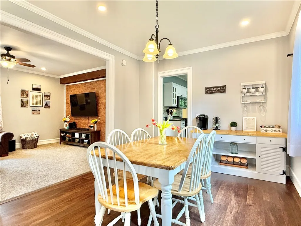 90 Clinton Street, Oneonta, New York 13820, Oneonta, New York 13820, 4 Bedrooms Bedrooms, 9 Rooms Rooms,2 BathroomsBathrooms,Residential,For Sale,90 Clinton Street, Oneonta, New York 13820,0,R1637568