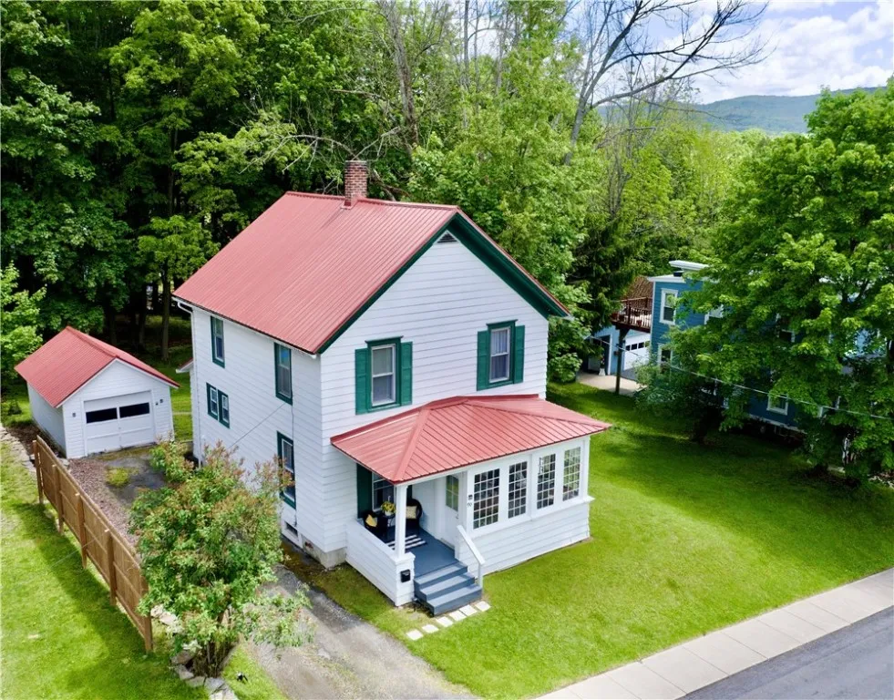 90 Clinton Street, Oneonta, New York 13820, Oneonta, New York 13820, 4 Bedrooms Bedrooms, 9 Rooms Rooms,2 BathroomsBathrooms,Residential,For Sale,90 Clinton Street, Oneonta, New York 13820,0,R1637568