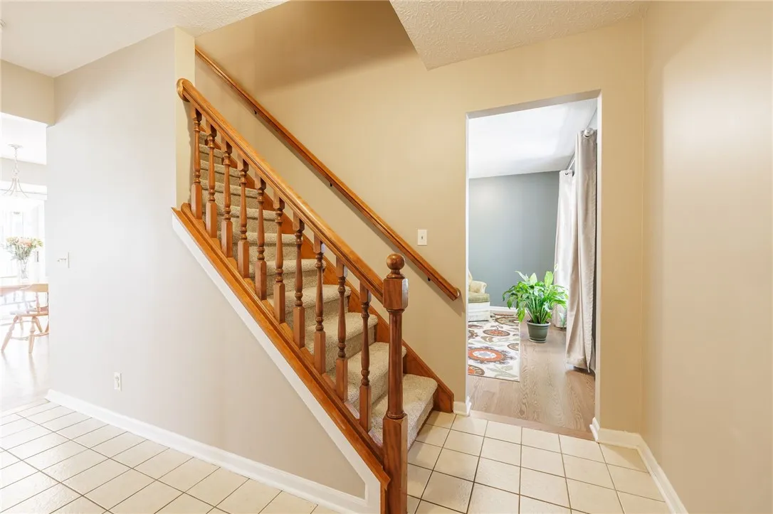 22 Hunters Drive North, Penfield, New York 14450, Penfield, New York 14450, 4 Bedrooms Bedrooms, 9 Rooms Rooms,2 BathroomsBathrooms,Residential,Closed,22 Hunters Drive North, Penfield, New York 14450,0,R1631844