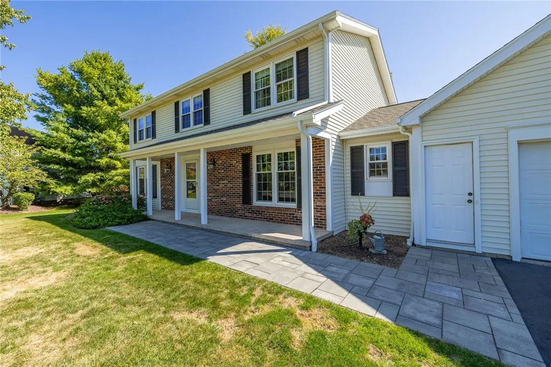 22 Hunters Drive North, Penfield, New York 14450, Penfield, New York 14450, 4 Bedrooms Bedrooms, 9 Rooms Rooms,2 BathroomsBathrooms,Residential,Closed,22 Hunters Drive North, Penfield, New York 14450,0,R1631844