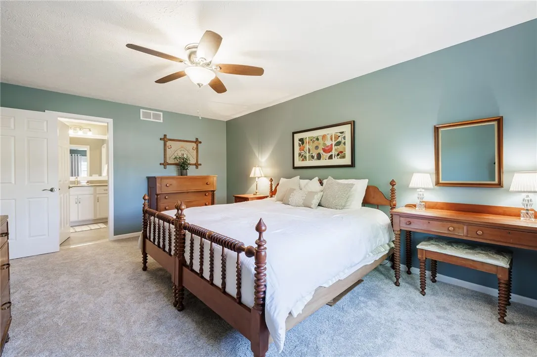 22 Hunters Drive North, Penfield, New York 14450, Penfield, New York 14450, 4 Bedrooms Bedrooms, 9 Rooms Rooms,2 BathroomsBathrooms,Residential,Closed,22 Hunters Drive North, Penfield, New York 14450,0,R1631844