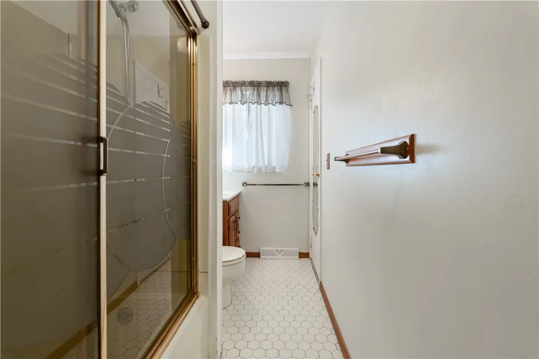 Full bathroom