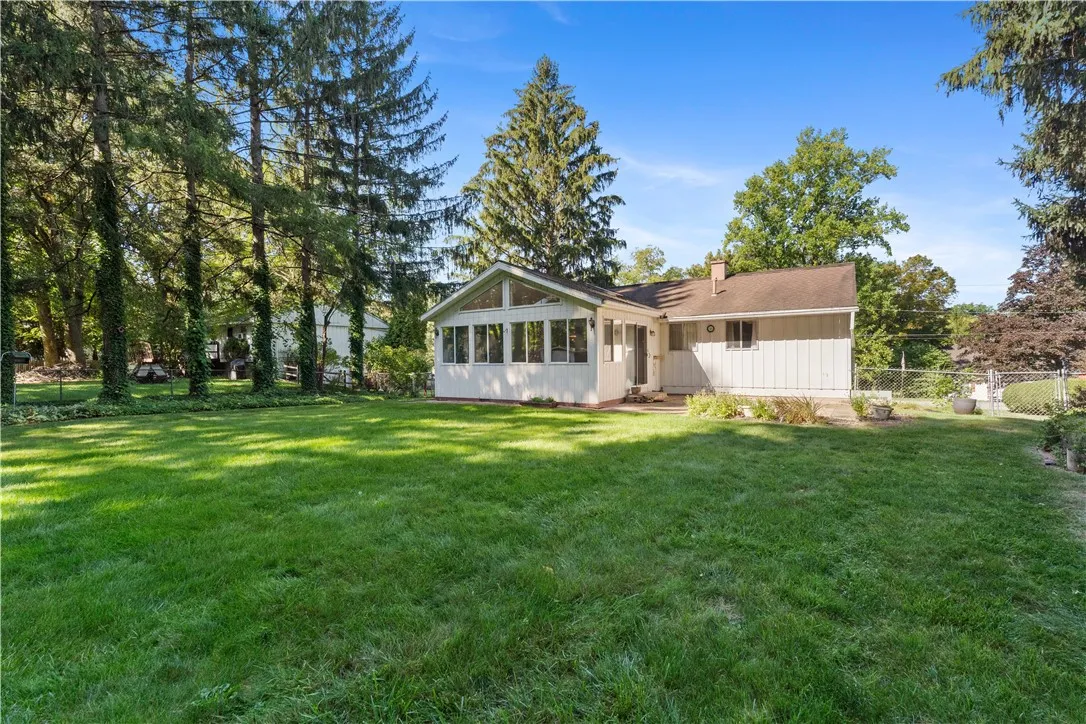 21 Oak Hill Terrace, Perinton, New York 14526, Perinton, New York 14526, 3 Bedrooms Bedrooms, 7 Rooms Rooms,1 BathroomBathrooms,Residential,Closed,21 Oak Hill Terrace, Perinton, New York 14526,0,R1638496