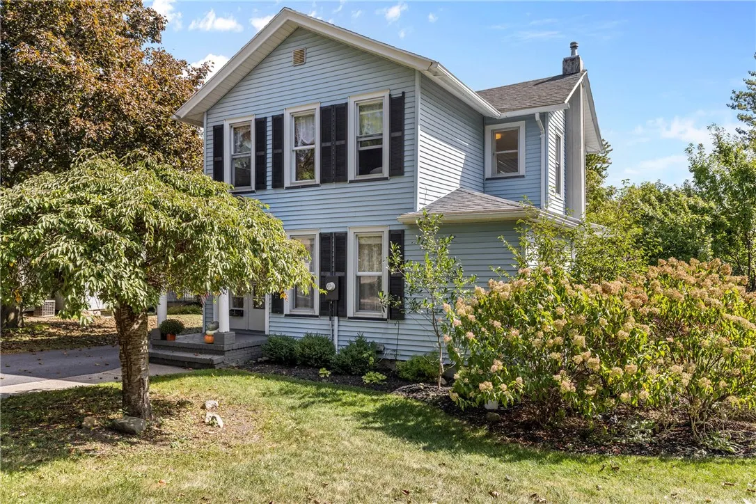 353 Gibson Street, Canandaigua City, New York 1442, Canandaigua City, New York 14424, 3 Bedrooms Bedrooms, 7 Rooms Rooms,1 BathroomBathrooms,Residential,For Sale,353 Gibson Street, Canandaigua City, New York 1442,0,R1638325