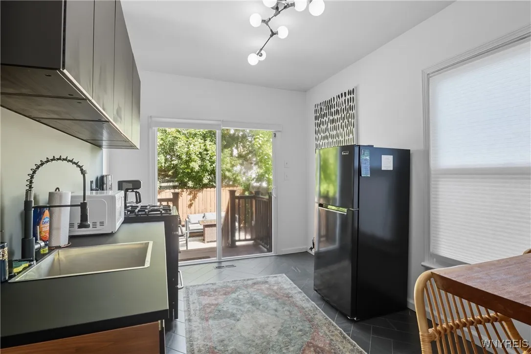 367 Huntington Avenue, Buffalo, New York 14214, Buffalo, New York 14214, 4 Bedrooms Bedrooms, 7 Rooms Rooms,2 BathroomsBathrooms,Residential,For Sale,367 Huntington Avenue, Buffalo, New York 14214,0,B1638691