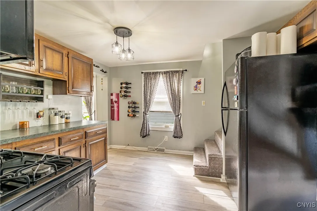 103 Chester Drive, Salina, New York 13208, Salina, New York 13208, 2 Bedrooms Bedrooms, 7 Rooms Rooms,1 BathroomBathrooms,Residential,For Sale,103 Chester Drive, Salina, New York 13208,0,S1638498