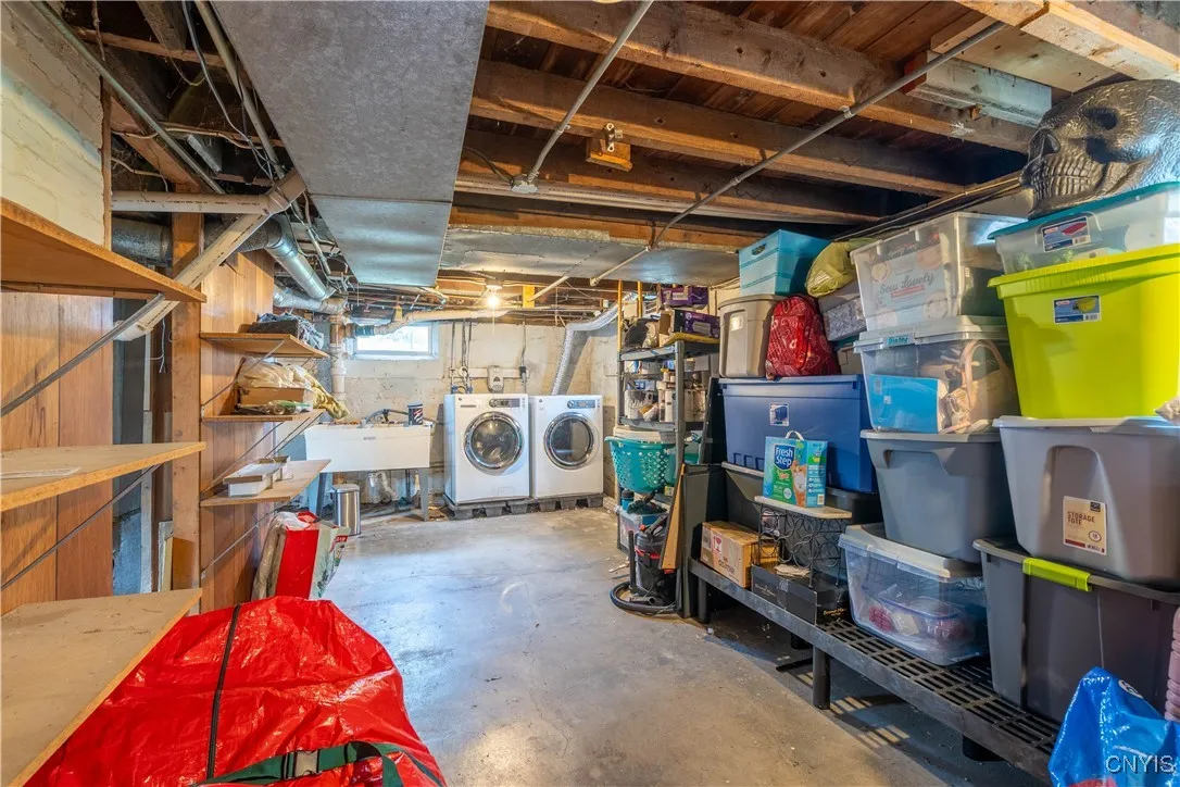 103 Chester Drive, Salina, New York 13208, Salina, New York 13208, 2 Bedrooms Bedrooms, 7 Rooms Rooms,1 BathroomBathrooms,Residential,For Sale,103 Chester Drive, Salina, New York 13208,0,S1638498
