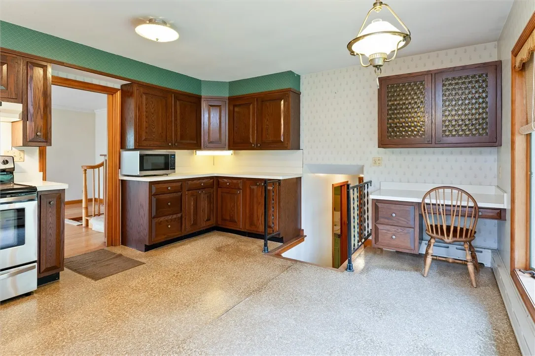 415 Loud Road, Perinton, New York 14450, Perinton, New York 14450, 4 Bedrooms Bedrooms, 8 Rooms Rooms,2 BathroomsBathrooms,Residential,For Sale,415 Loud Road, Perinton, New York 14450,0,R1638885