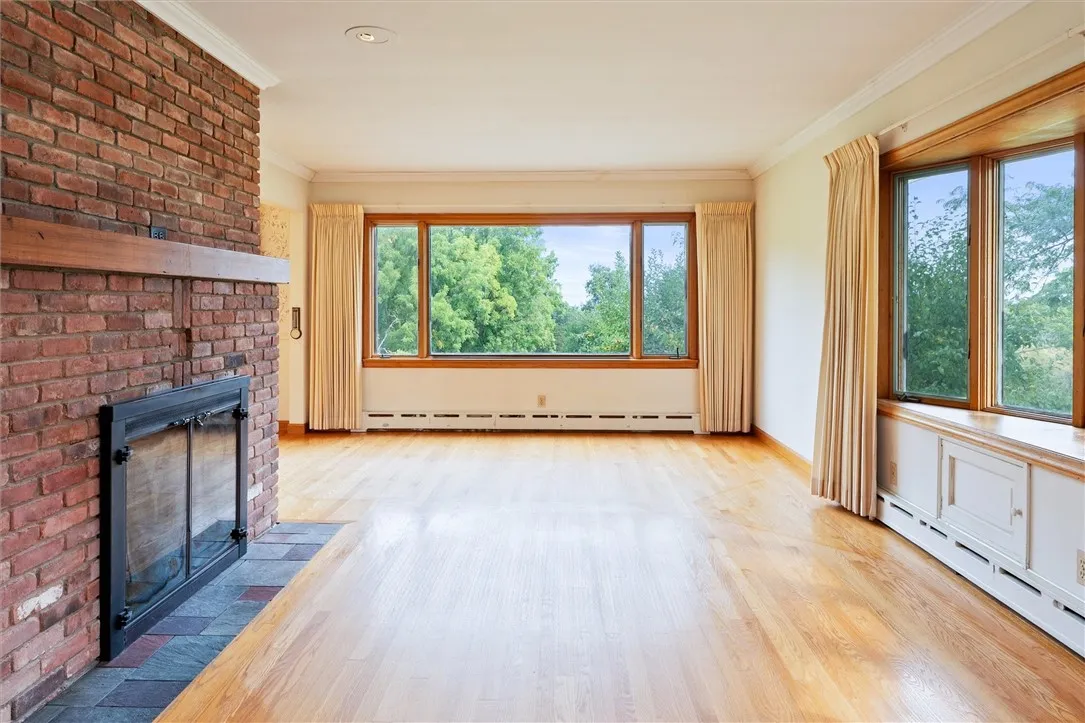 415 Loud Road, Perinton, New York 14450, Perinton, New York 14450, 4 Bedrooms Bedrooms, 8 Rooms Rooms,2 BathroomsBathrooms,Residential,For Sale,415 Loud Road, Perinton, New York 14450,0,R1638885