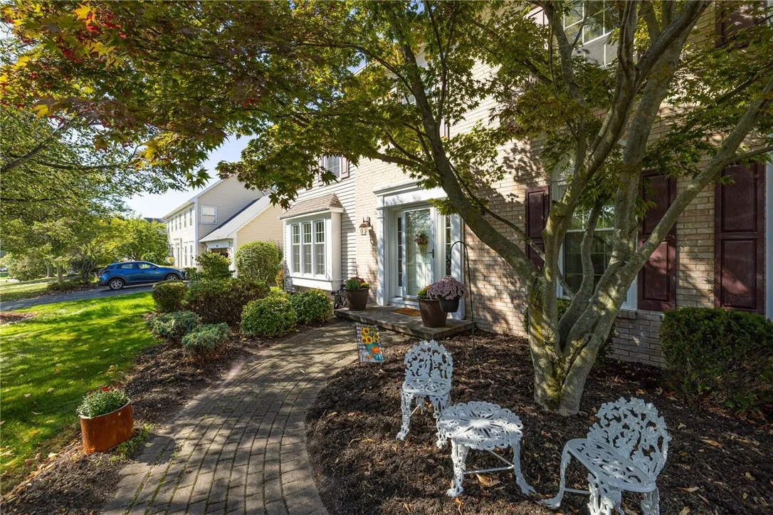102 Broadmoor Trail, Perinton, New York 14450, Perinton, New York 14450, 4 Bedrooms Bedrooms, 9 Rooms Rooms,2 BathroomsBathrooms,Residential,For Sale,102 Broadmoor Trail, Perinton, New York 14450,0,R1634815