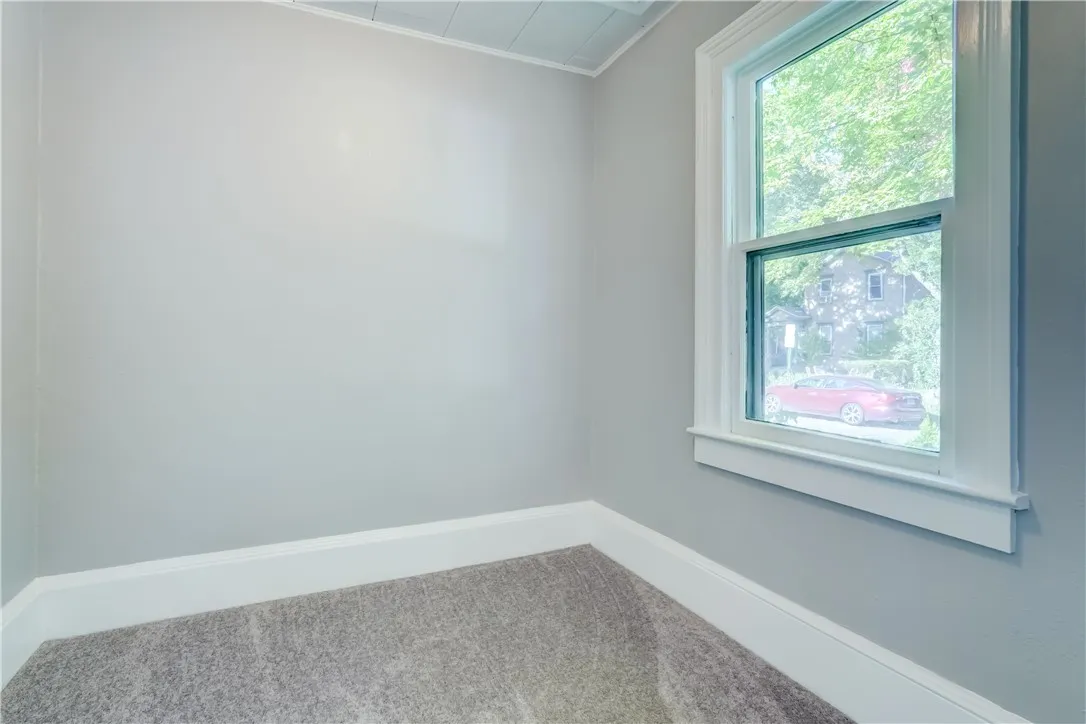 59 Bond Street, Rochester, New York 14620, Rochester, New York 14620, 2 Bedrooms Bedrooms, 5 Rooms Rooms,1 BathroomBathrooms,Residential,For Sale,59 Bond Street, Rochester, New York 14620,0,R1638682
