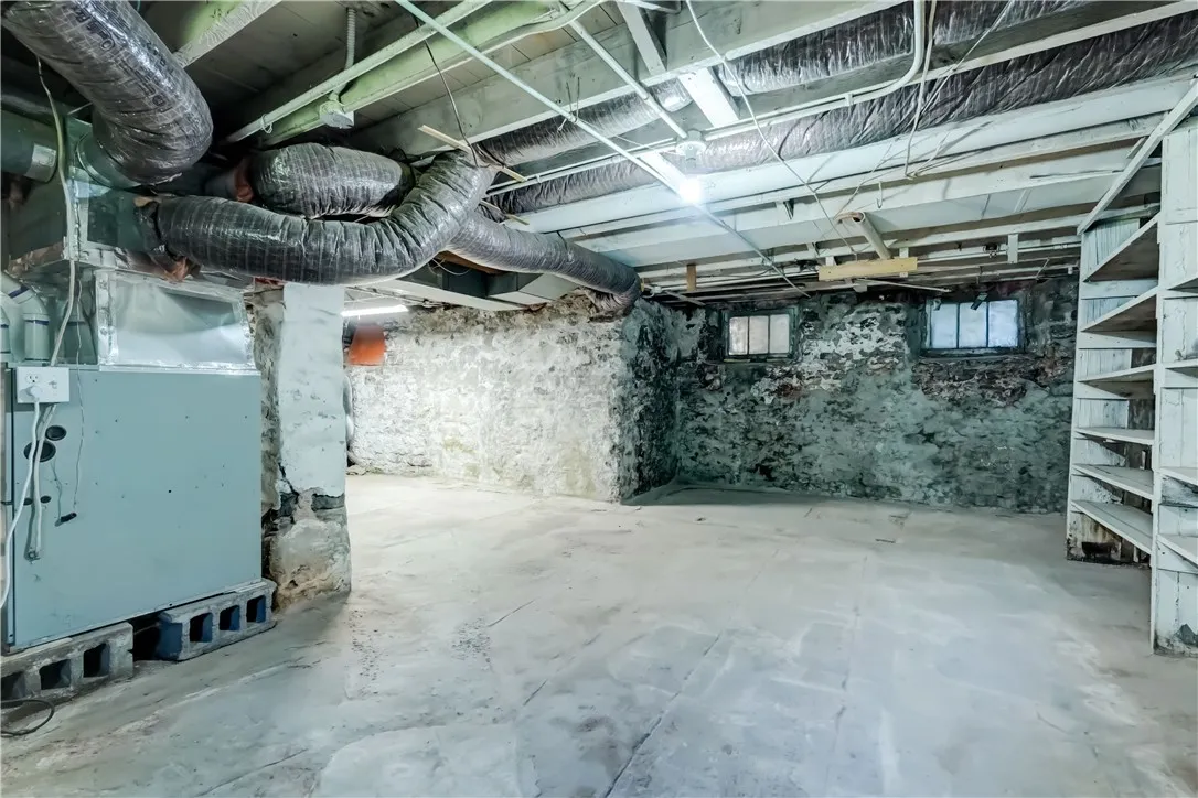 59 Bond Street, Rochester, New York 14620, Rochester, New York 14620, 2 Bedrooms Bedrooms, 5 Rooms Rooms,1 BathroomBathrooms,Residential,For Sale,59 Bond Street, Rochester, New York 14620,0,R1638682