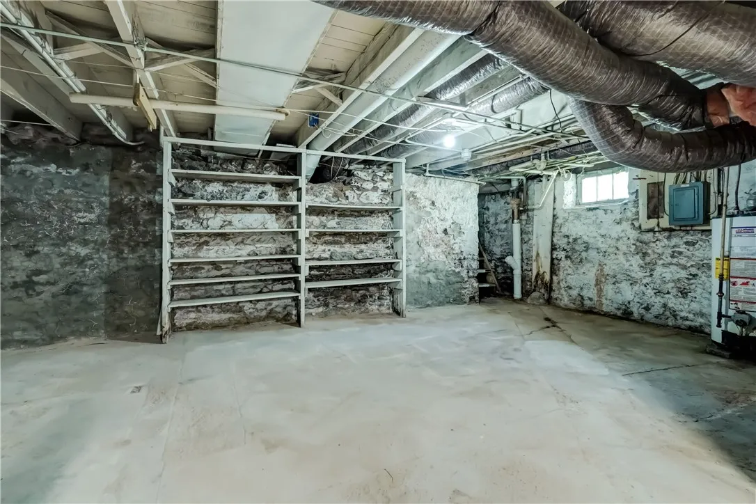59 Bond Street, Rochester, New York 14620, Rochester, New York 14620, 2 Bedrooms Bedrooms, 5 Rooms Rooms,1 BathroomBathrooms,Residential,For Sale,59 Bond Street, Rochester, New York 14620,0,R1638682