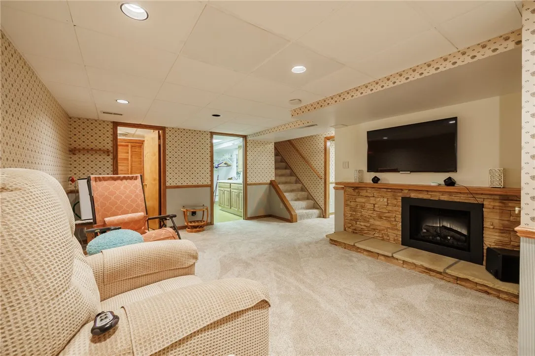 132 Lincoln Road, Arcadia, New York 14513, Arcadia, New York 14513, 4 Bedrooms Bedrooms, 8 Rooms Rooms,2 BathroomsBathrooms,Residential,For Sale,132 Lincoln Road, Arcadia, New York 14513,0,R1637740