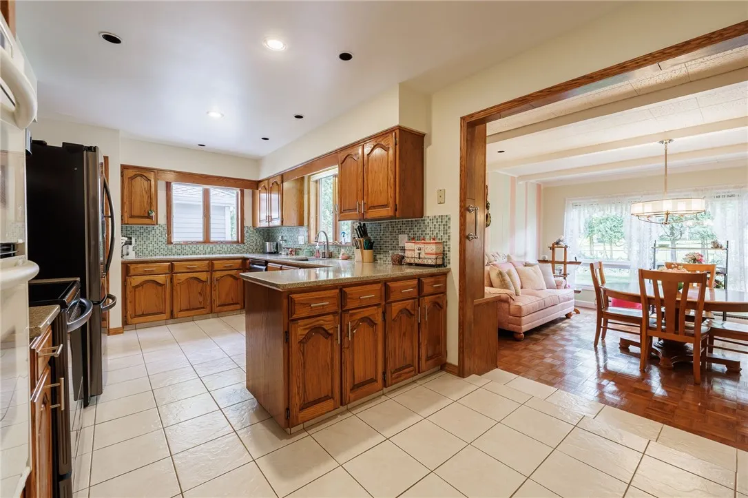 132 Lincoln Road, Arcadia, New York 14513, Arcadia, New York 14513, 4 Bedrooms Bedrooms, 8 Rooms Rooms,2 BathroomsBathrooms,Residential,For Sale,132 Lincoln Road, Arcadia, New York 14513,0,R1637740