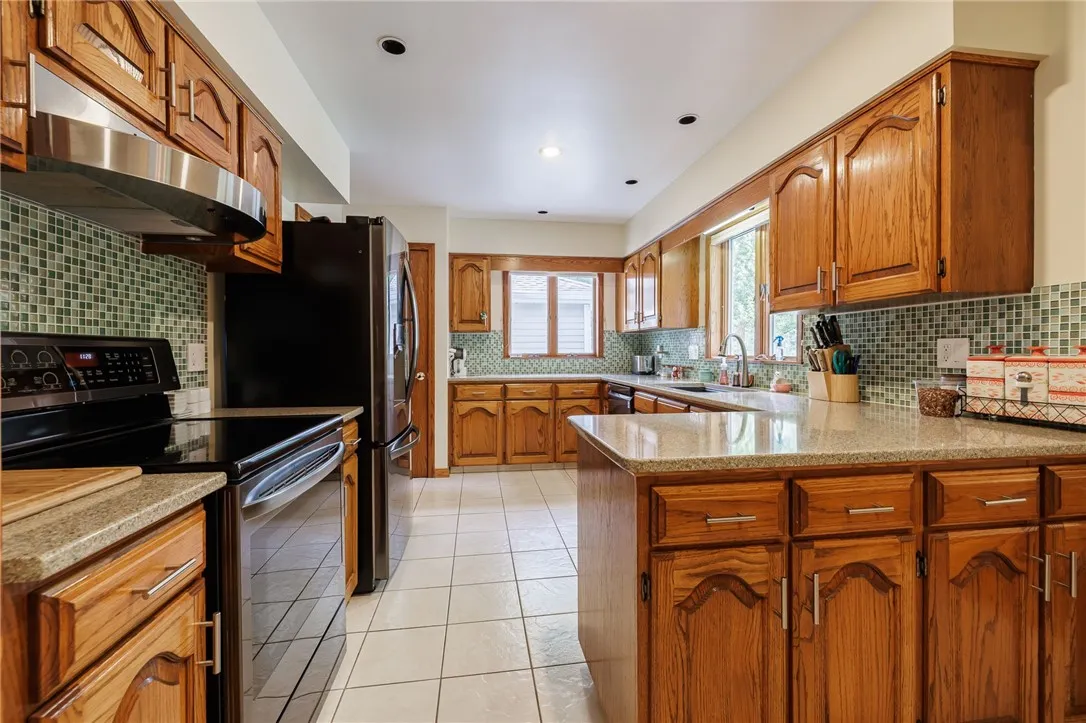 132 Lincoln Road, Arcadia, New York 14513, Arcadia, New York 14513, 4 Bedrooms Bedrooms, 8 Rooms Rooms,2 BathroomsBathrooms,Residential,For Sale,132 Lincoln Road, Arcadia, New York 14513,0,R1637740