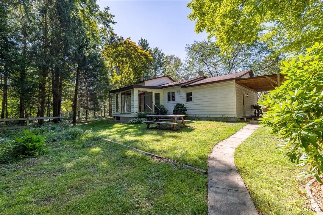 2 Butterfield Drive, Sullivan, New York 13037, Sullivan, New York 13082, 2 Bedrooms Bedrooms, 5 Rooms Rooms,1 BathroomBathrooms,Residential,For Sale,2 Butterfield Drive, Sullivan, New York 13037,0,S1638867
