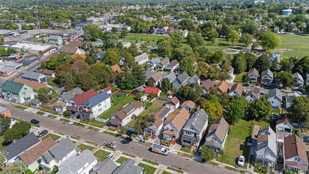 147 Theodore Street, Buffalo, New York 14211, Buffalo, New York 14211, 5 Bedrooms Bedrooms, ,2 BathroomsBathrooms,Residential,For Sale,147 Theodore Street, Buffalo, New York 14211,0,B1638998
