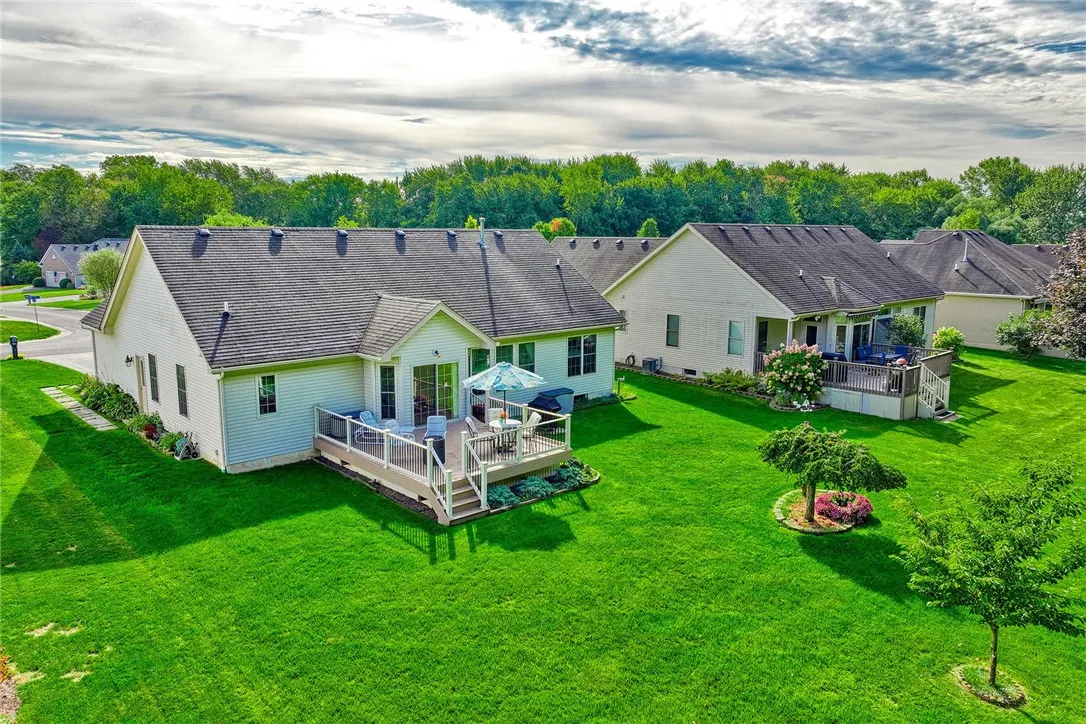 1151 Twin Leaf Terrace, Webster, New York 14580, Webster, New York 14580, 3 Bedrooms Bedrooms, 6 Rooms Rooms,2 BathroomsBathrooms,Residential,For Sale,1151 Twin Leaf Terrace, Webster, New York 14580,0,R1637686