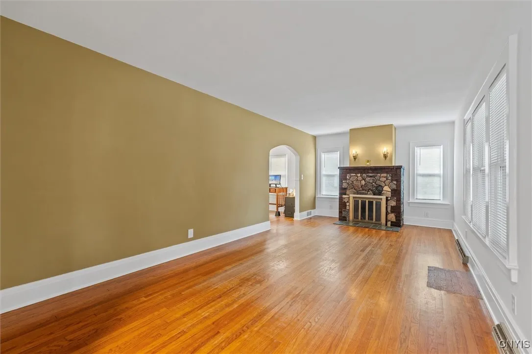 113 Russet Lane, Geddes, New York 13209, Geddes, New York 13209, 4 Bedrooms Bedrooms, 8 Rooms Rooms,3 BathroomsBathrooms,Residential,For Sale,113 Russet Lane, Geddes, New York 13209,0,S1638890