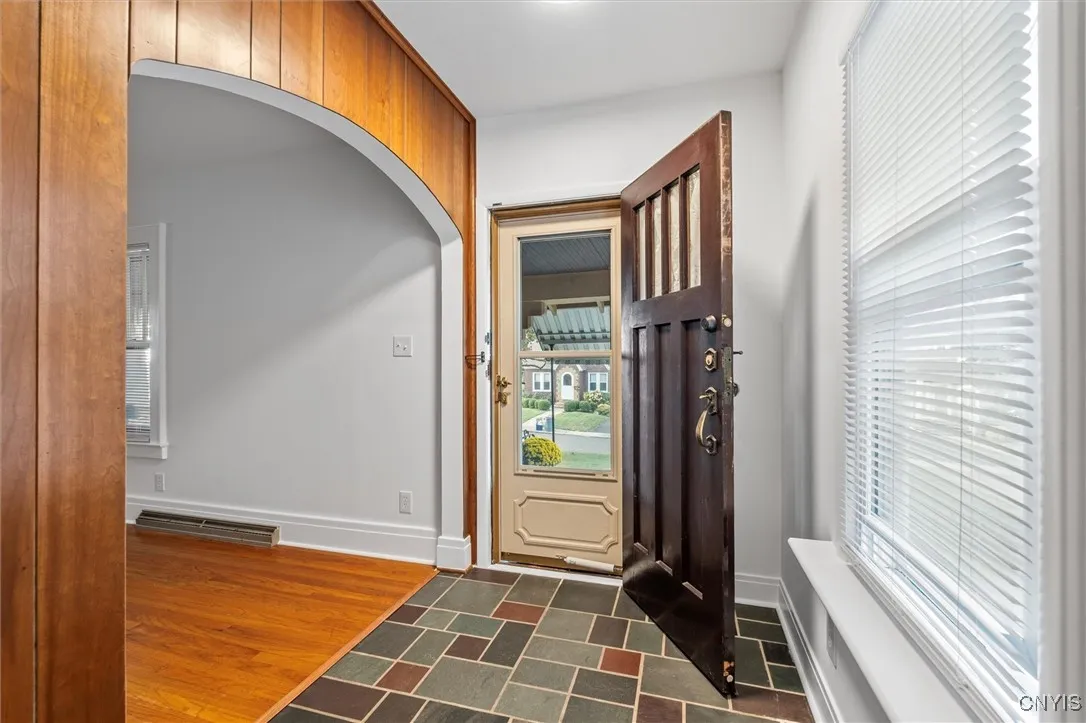 113 Russet Lane, Geddes, New York 13209, Geddes, New York 13209, 4 Bedrooms Bedrooms, 8 Rooms Rooms,3 BathroomsBathrooms,Residential,For Sale,113 Russet Lane, Geddes, New York 13209,0,S1638890