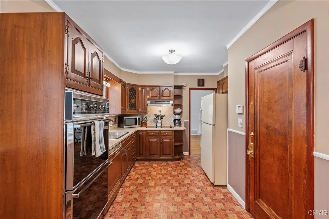 113 Russet Lane, Geddes, New York 13209, Geddes, New York 13209, 4 Bedrooms Bedrooms, 8 Rooms Rooms,3 BathroomsBathrooms,Residential,For Sale,113 Russet Lane, Geddes, New York 13209,0,S1638890