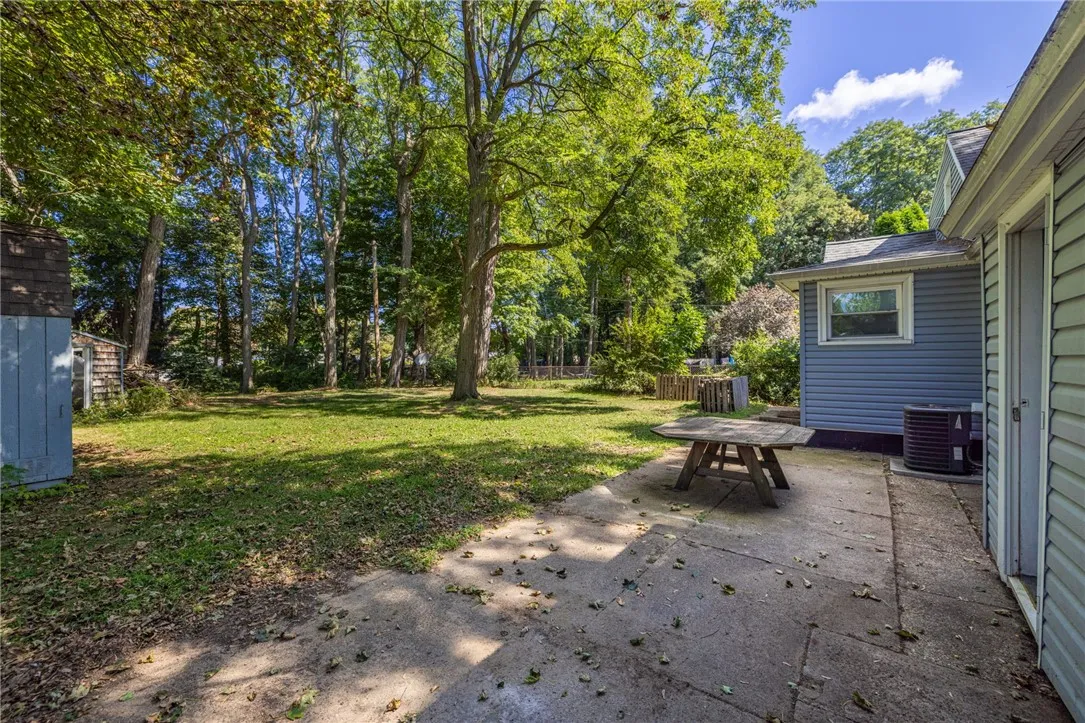 76 Creekwood Drive, Greece, New York 14626, Greece, New York 14626, 4 Bedrooms Bedrooms, 6 Rooms Rooms,2 BathroomsBathrooms,Residential,Closed,76 Creekwood Drive, Greece, New York 14626,0,R1637739