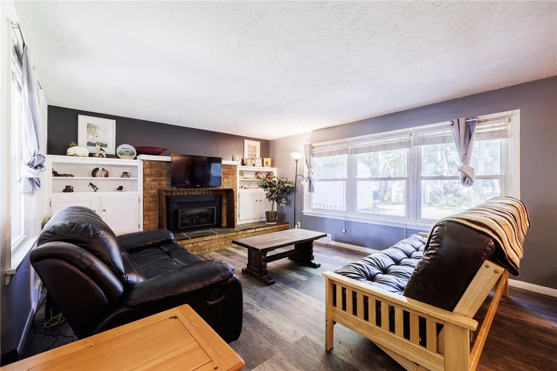 76 Creekwood Drive, Greece, New York 14626, Greece, New York 14626, 4 Bedrooms Bedrooms, 6 Rooms Rooms,2 BathroomsBathrooms,Residential,Closed,76 Creekwood Drive, Greece, New York 14626,0,R1637739