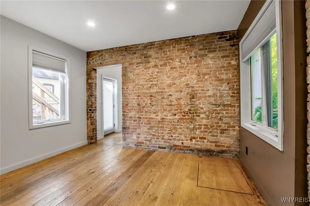 60 Elmwood Avenue, Buffalo, New York 14201, Buffalo, New York 14201, 2 Bedrooms Bedrooms, ,3 BathroomsBathrooms,Residential,For Sale,60 Elmwood Avenue, Buffalo, New York 14201,0,B1638695